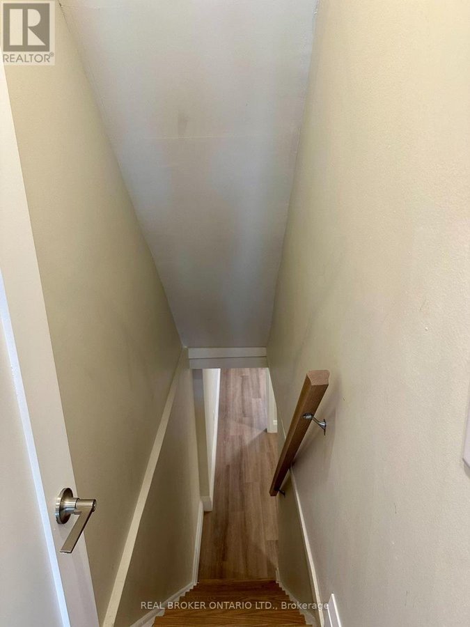 3 - 659 VAUGHAN ROAD - Photo 3