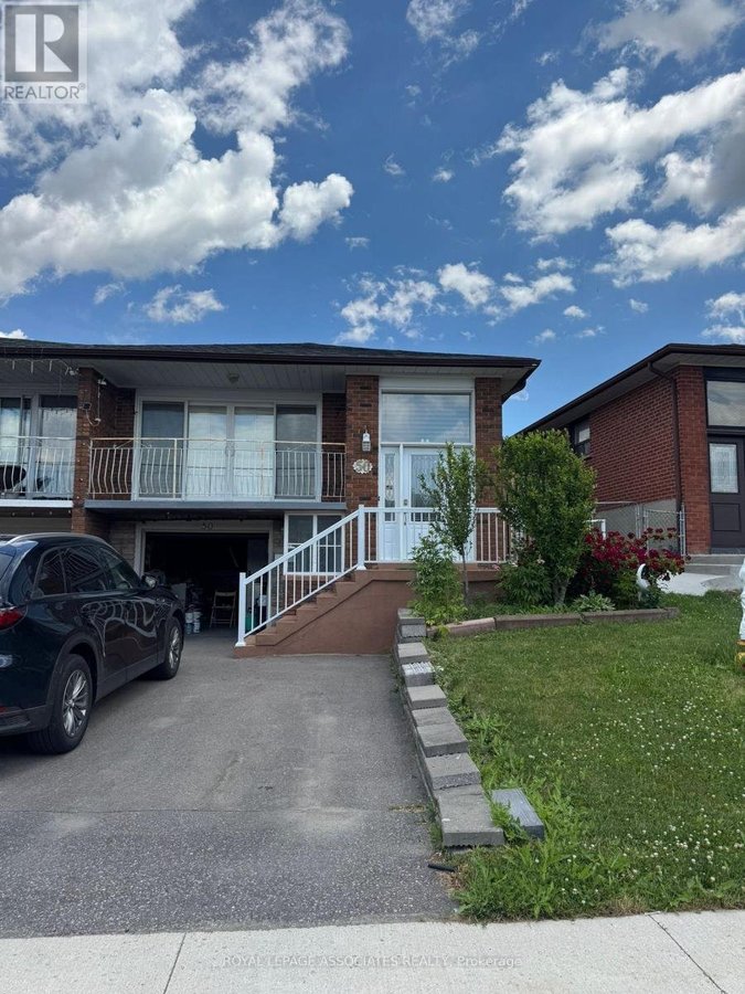 MAIN - 50 BLOSSOM CRESCENT - Photo 1