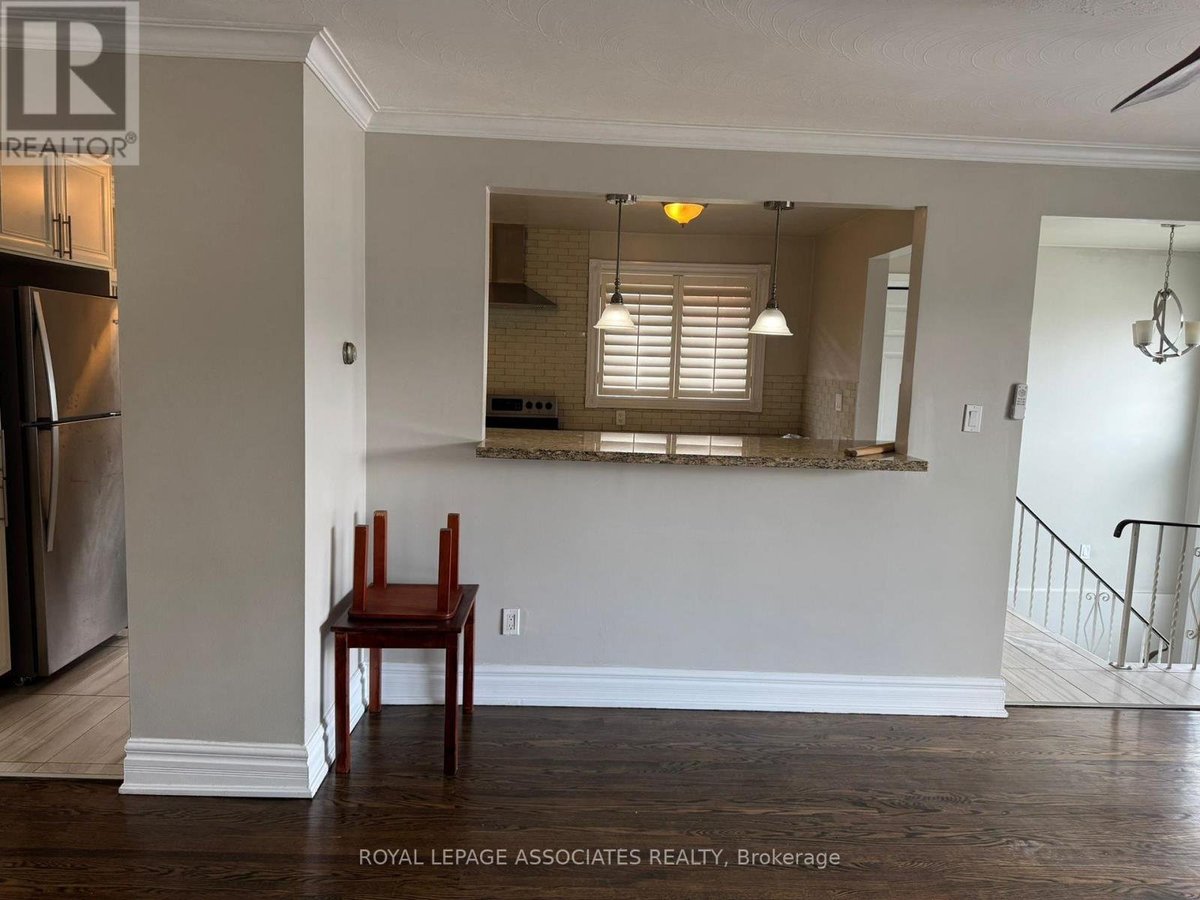 MAIN - 50 BLOSSOM CRESCENT - Photo 2