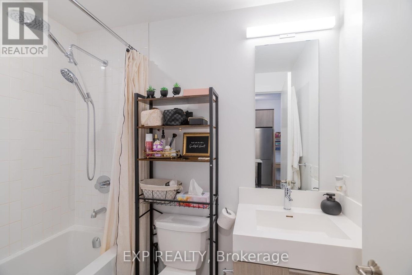 922 - 35 TUBMAN AVENUE - Photo 11