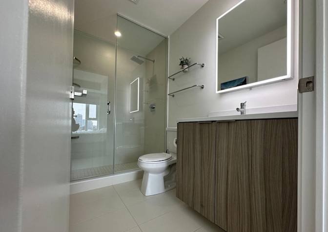 St. Clair Avenue West - Photo 3