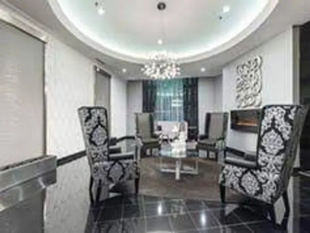 7 Carlton Street - Photo 2