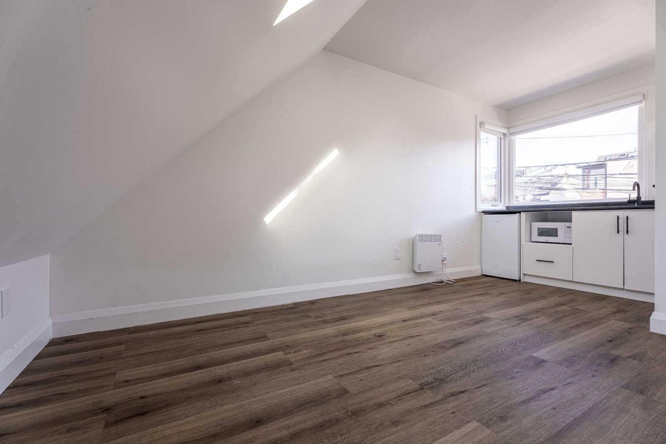 392 Berkeley Street - Photo 6