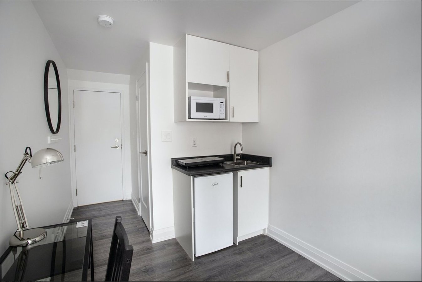 392 Berkeley Street - Photo 3