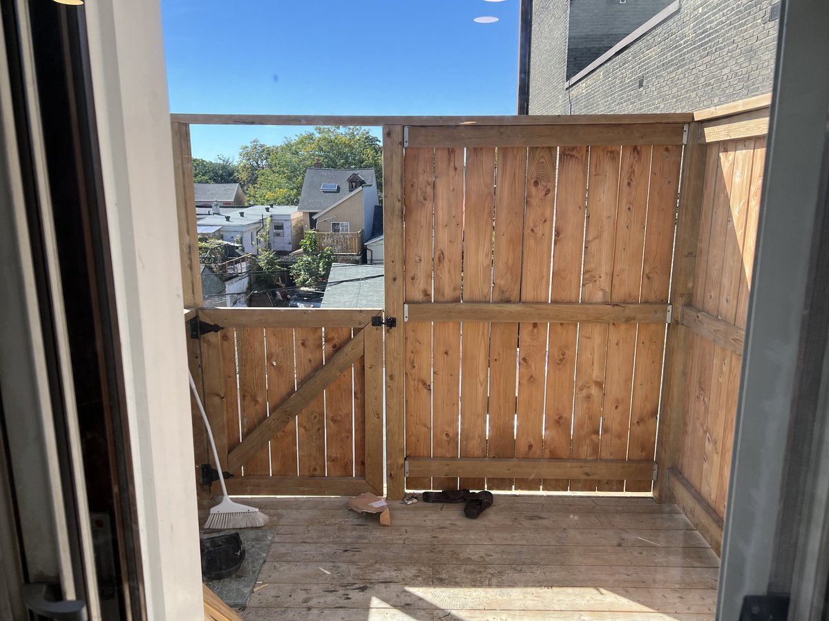 296 Bathurst Street - Photo 3