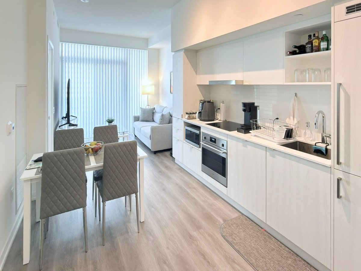 138 Downes Street - Photo 1