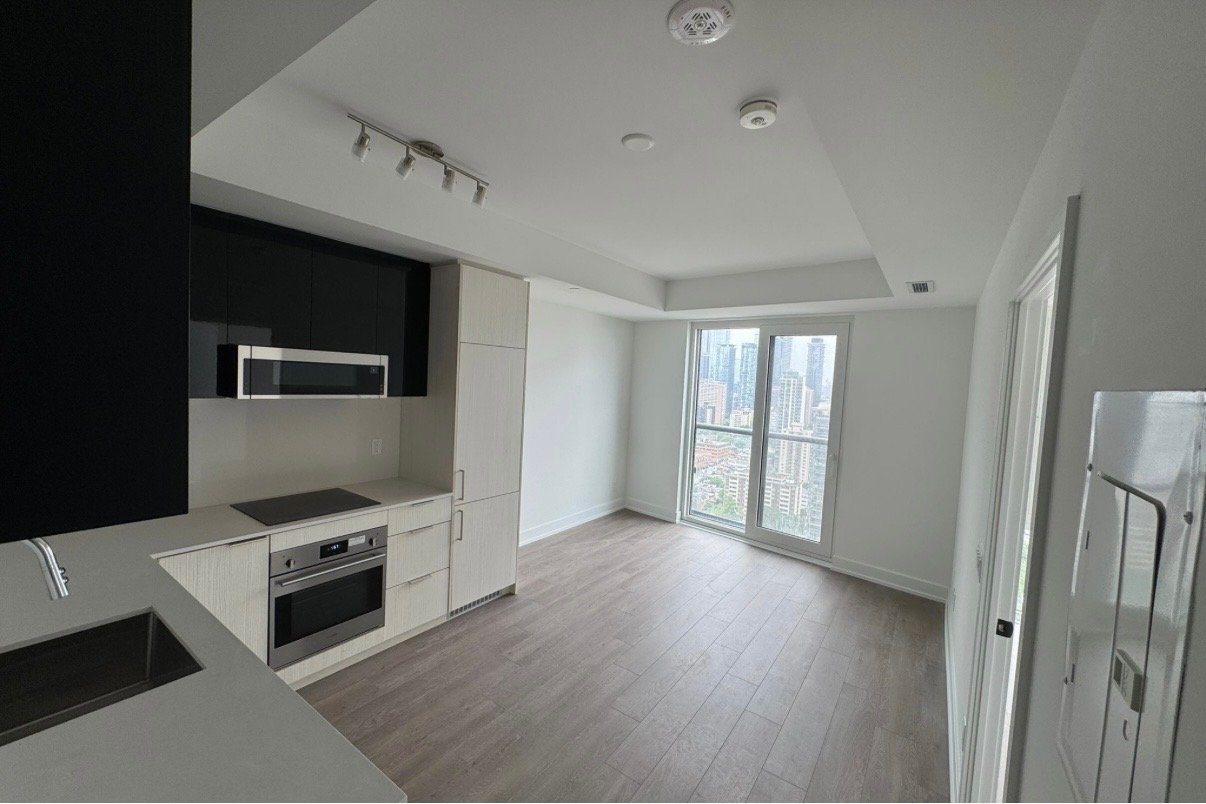 308 Jarvis Street - Photo 1