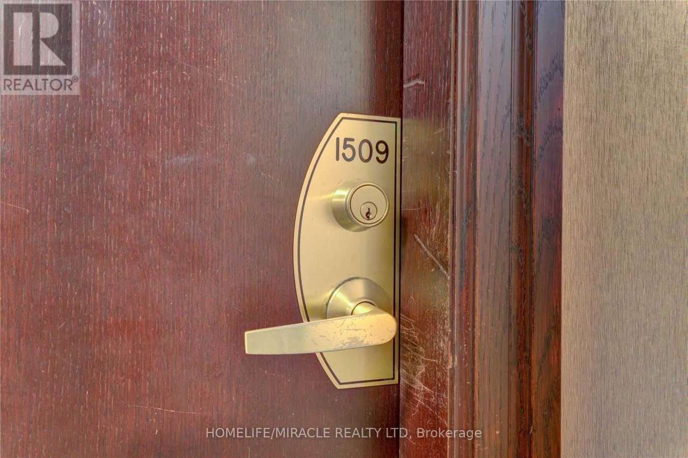 1509 - 30 GRAND TRUNK CRESCENT - Photo 5