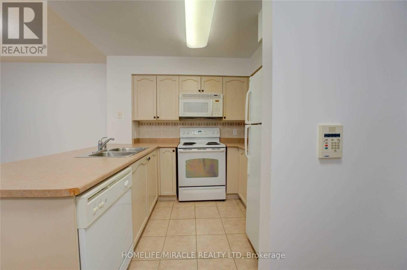 1509 - 30 GRAND TRUNK CRESCENT - Photo 10