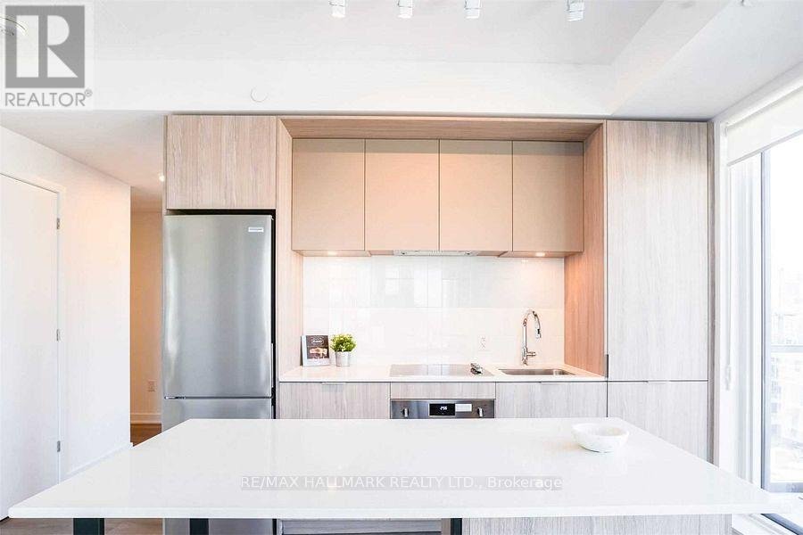 921 - 35 TUBMAN AVENUE - Photo 4