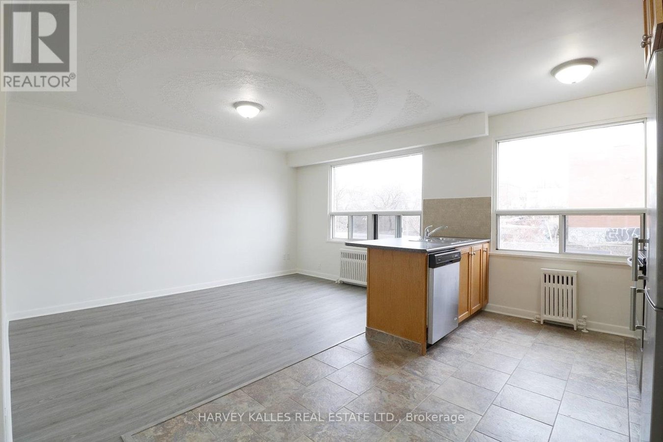 102 - 500 GILBERT AVENUE - Photo 3