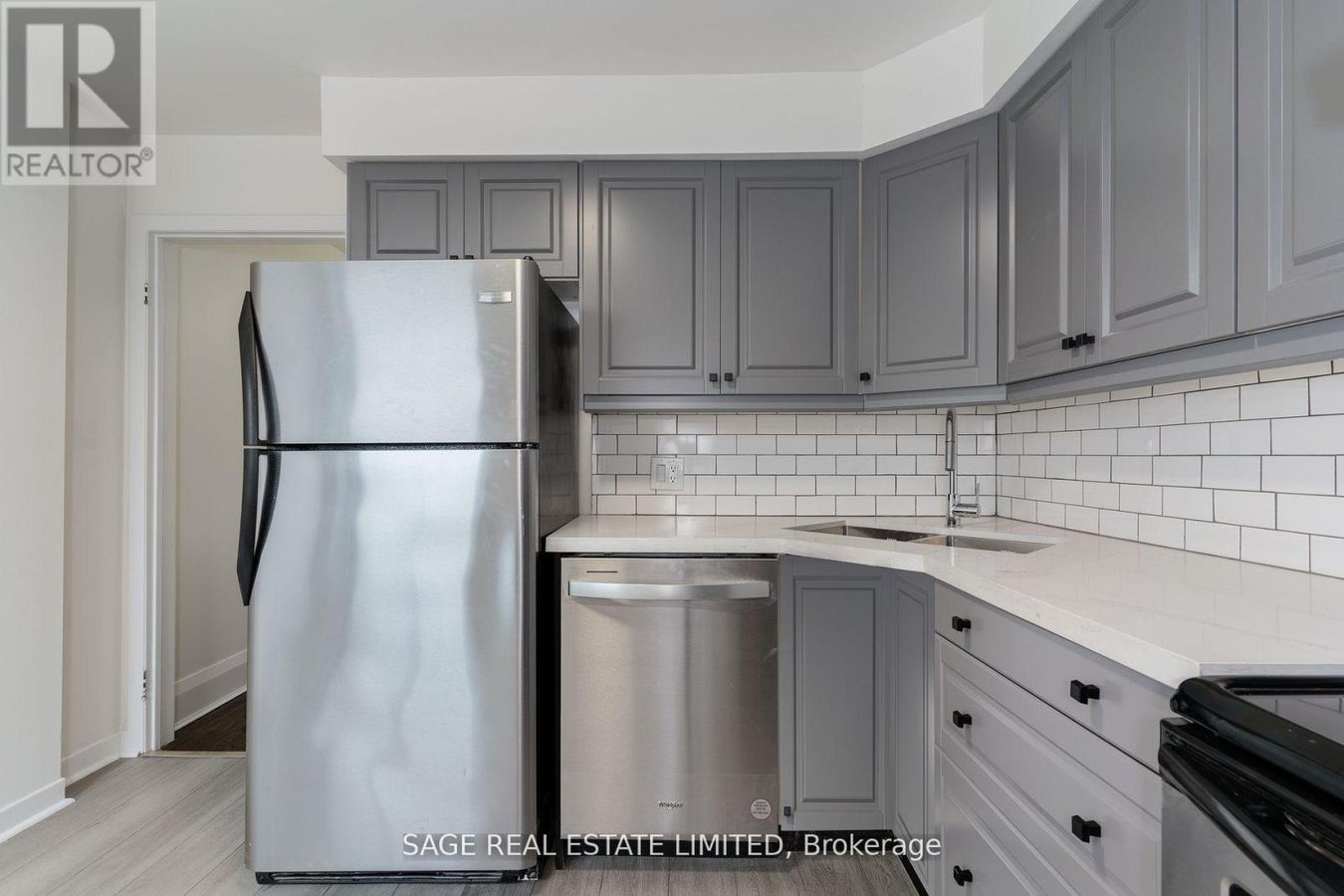 160 GORE VALE AVENUE - Photo 8