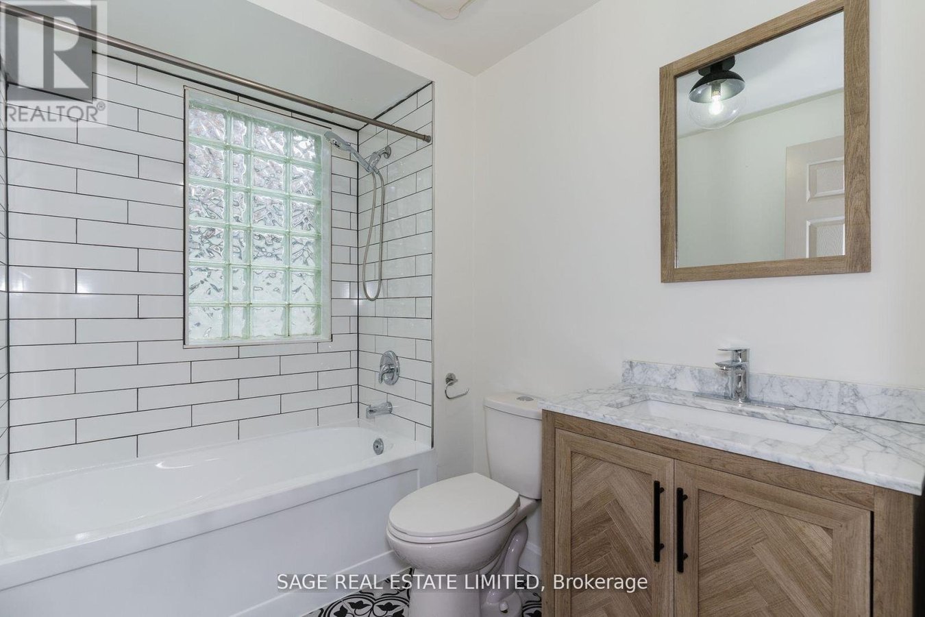 160 GORE VALE AVENUE - Photo 10