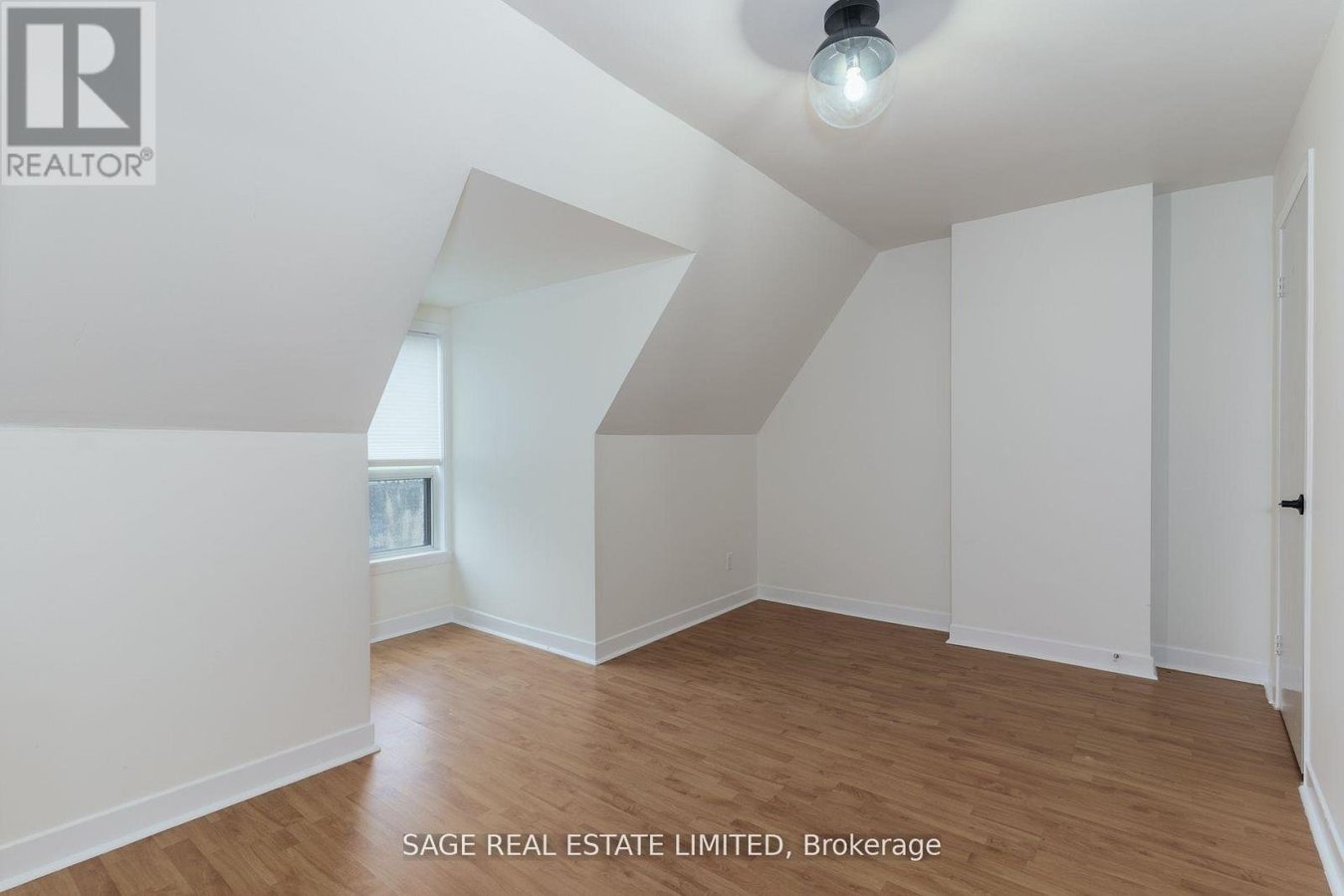 160 GORE VALE AVENUE - Photo 17