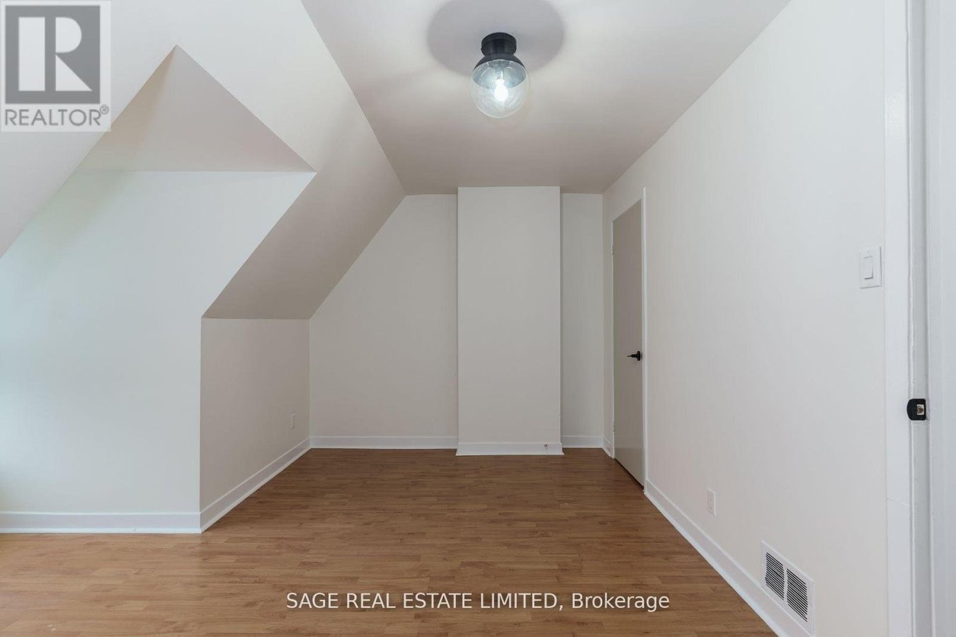 160 GORE VALE AVENUE - Photo 19