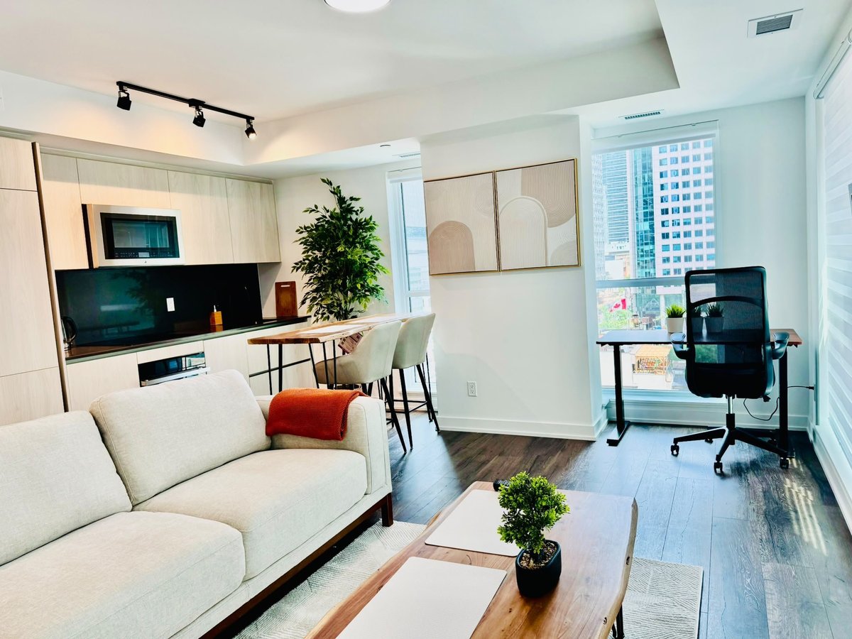 327 King Street West - Photo 7