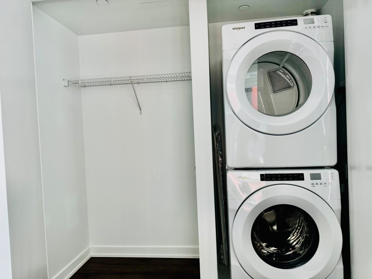327 King Street West - Photo 13