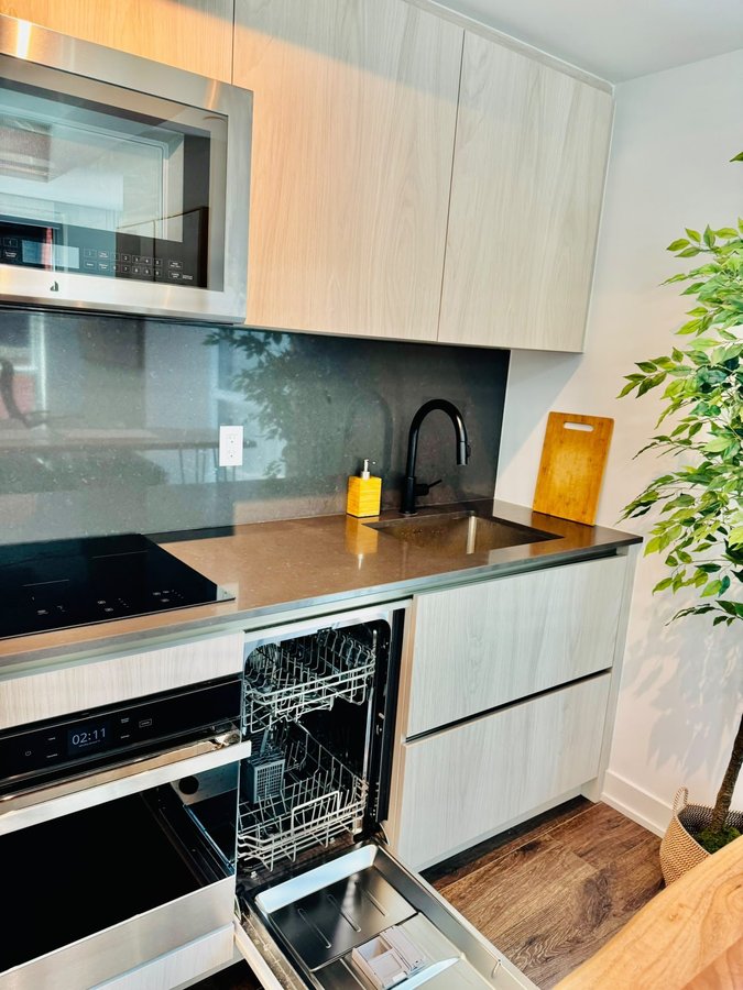 327 King Street West - Photo 15