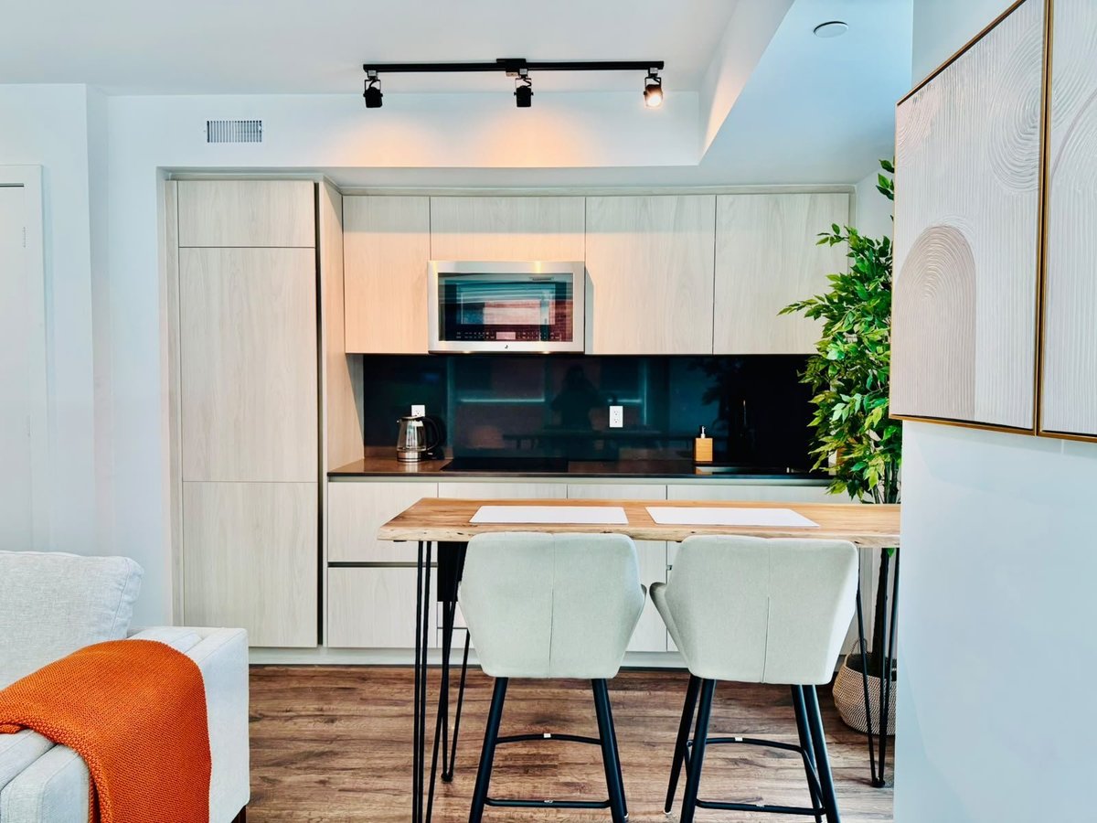 327 King Street West - Photo 17