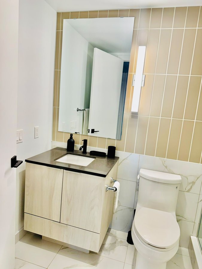 327 King Street West - Photo 18