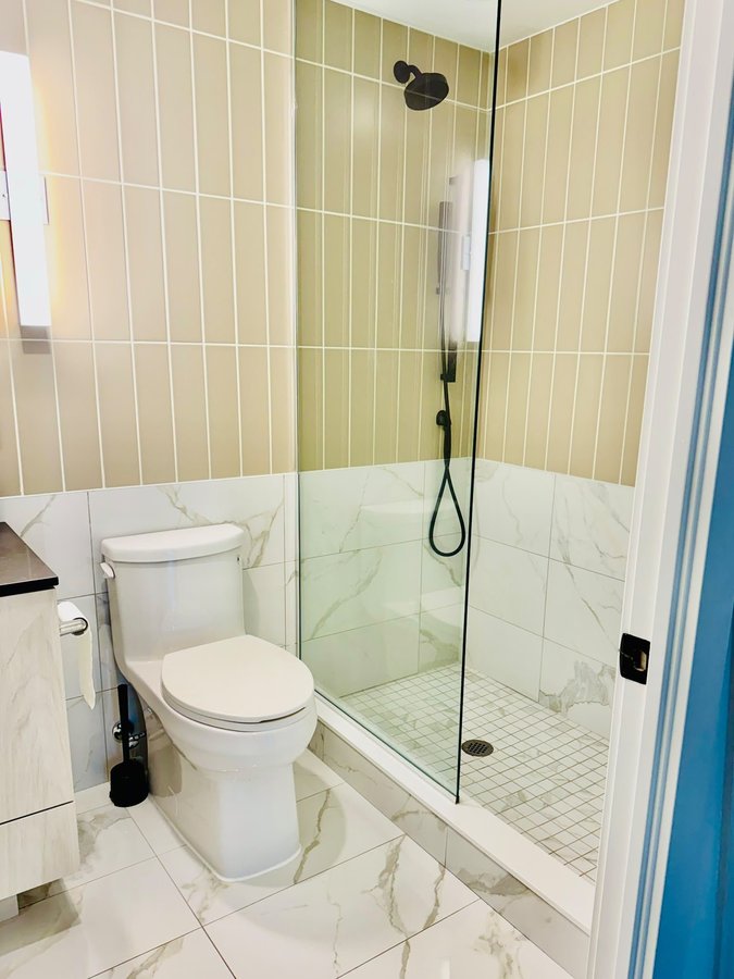 327 King Street West - Photo 22