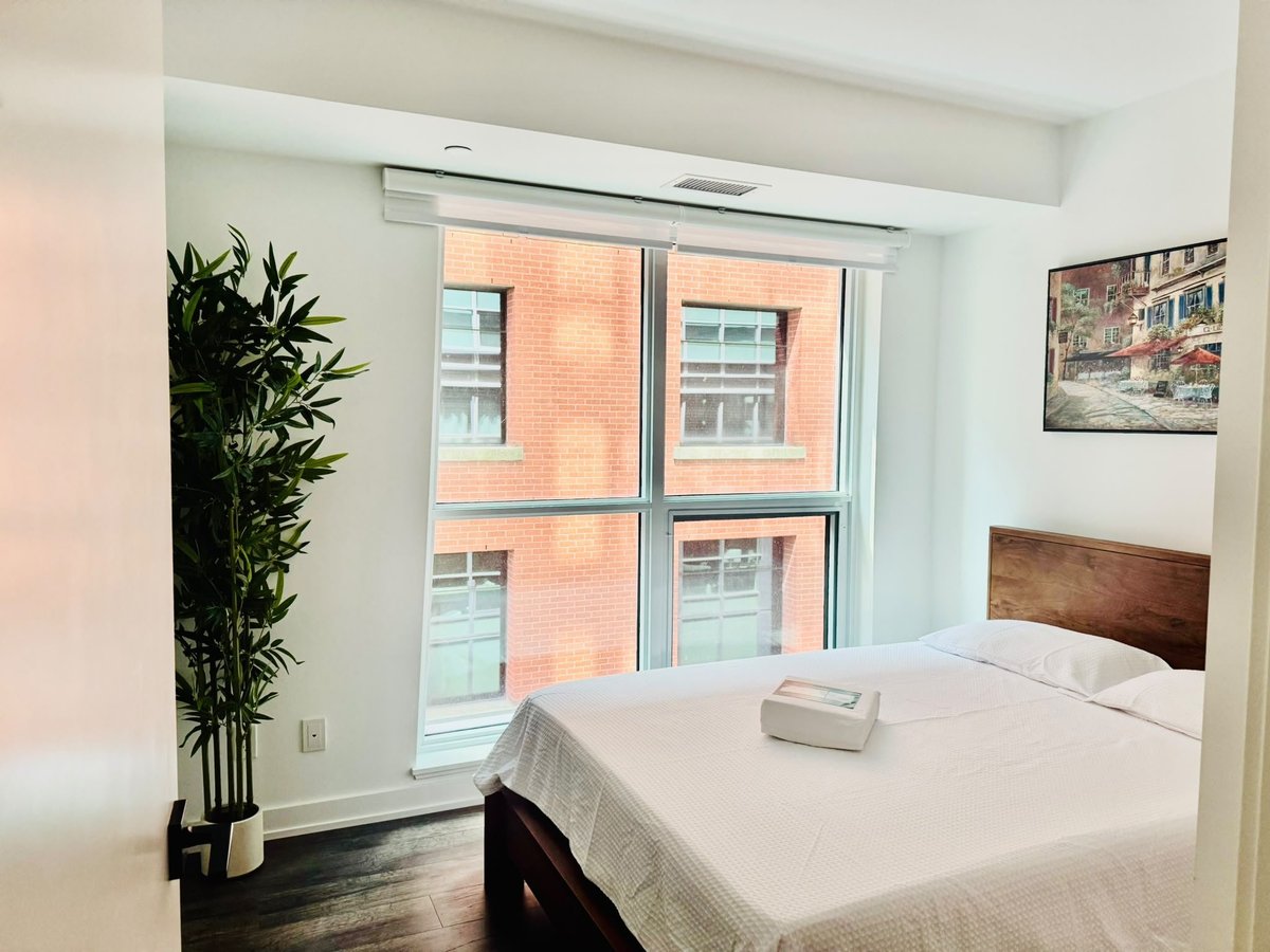 327 King Street West - Photo 39