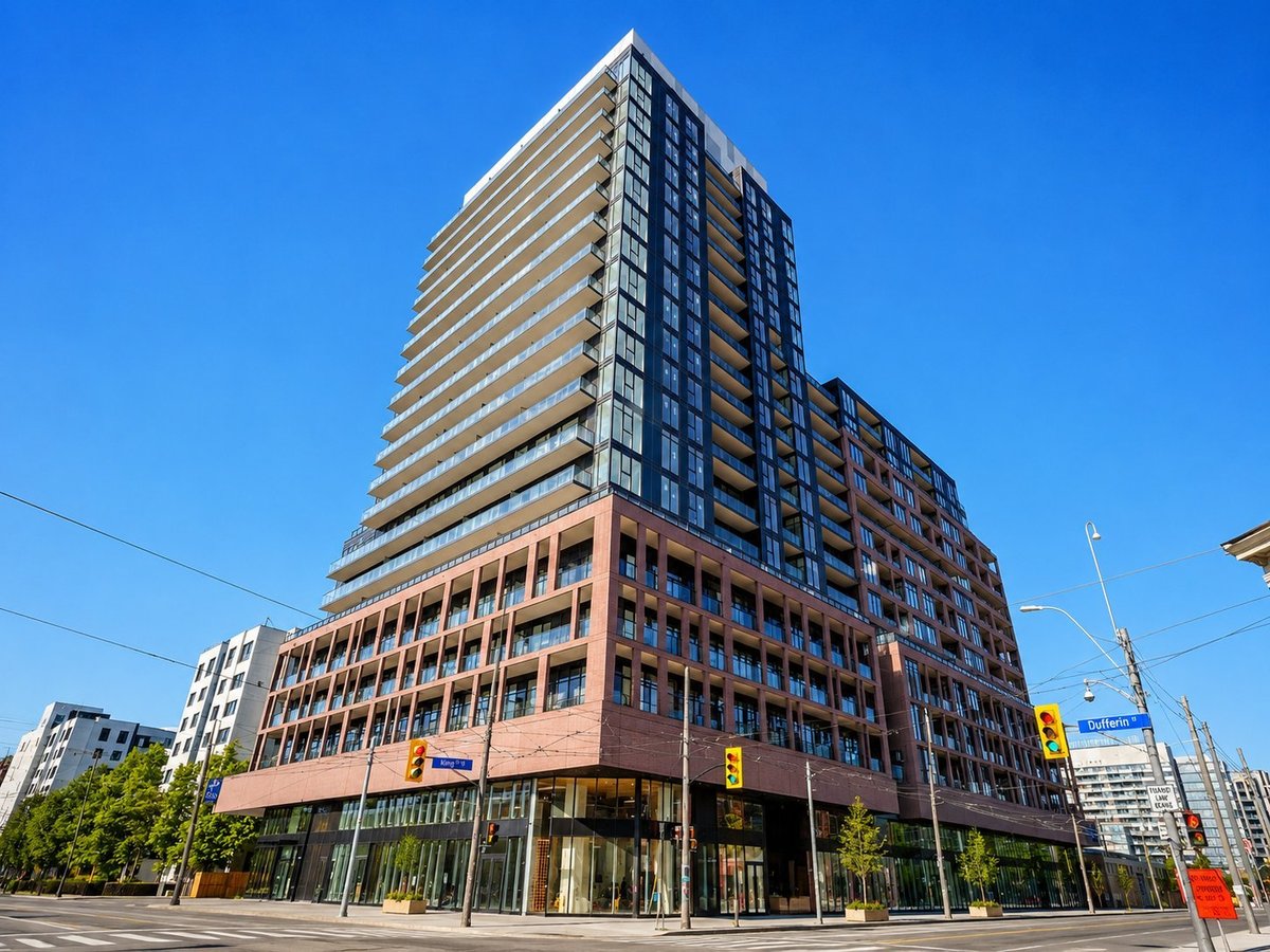 285 Dufferin Street - Photo 1