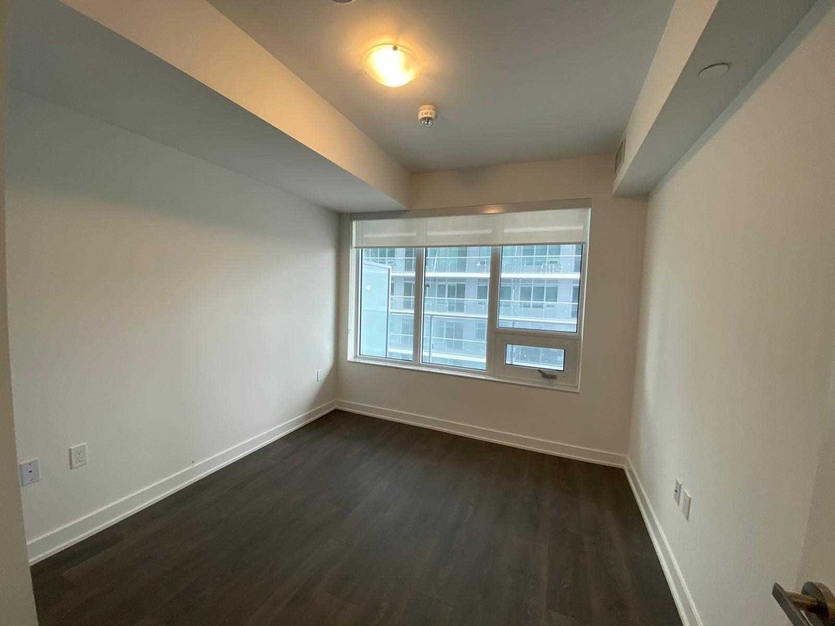 195 Redpath Avenue - Photo 5