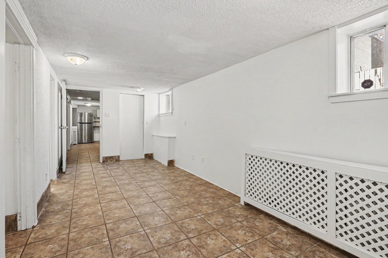 130 Lauder Avenue - Photo 6