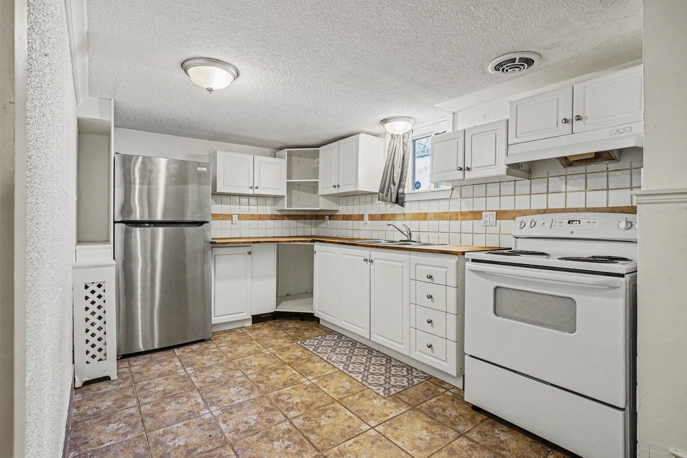 130 Lauder Avenue - Photo 8