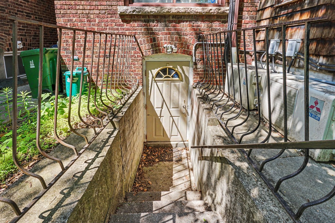 130 Lauder Avenue - Photo 2