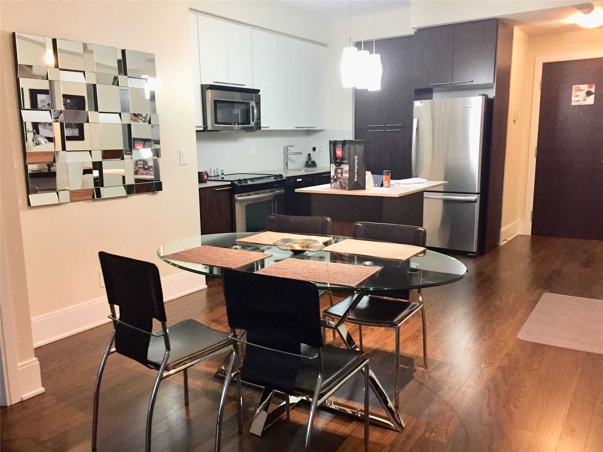 70 Roehampton Avenue - Photo 4