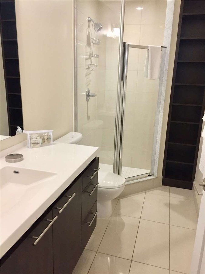 70 Roehampton Avenue - Photo 6