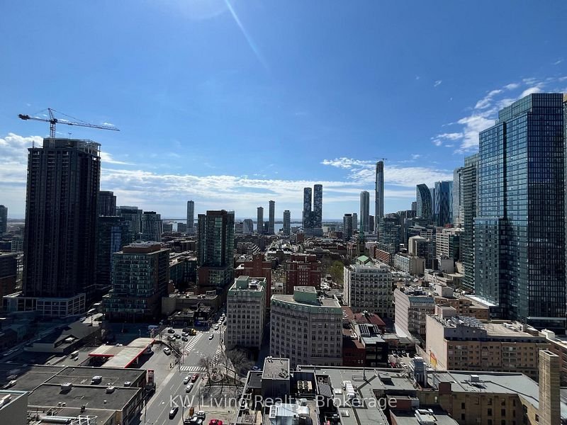 100 Queen Street East - Photo 10