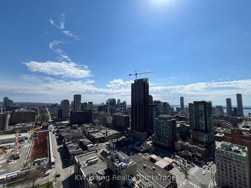 100 Queen Street East - Photo 11