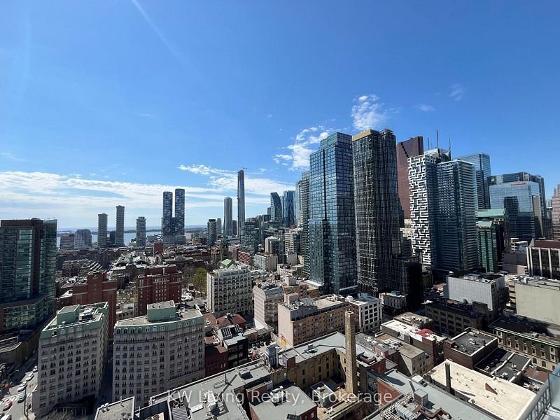 100 Queen Street East - Photo 12