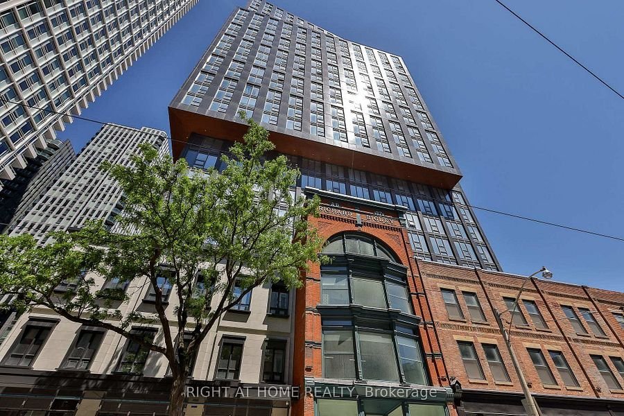 100 Queen Street East - Photo 13
