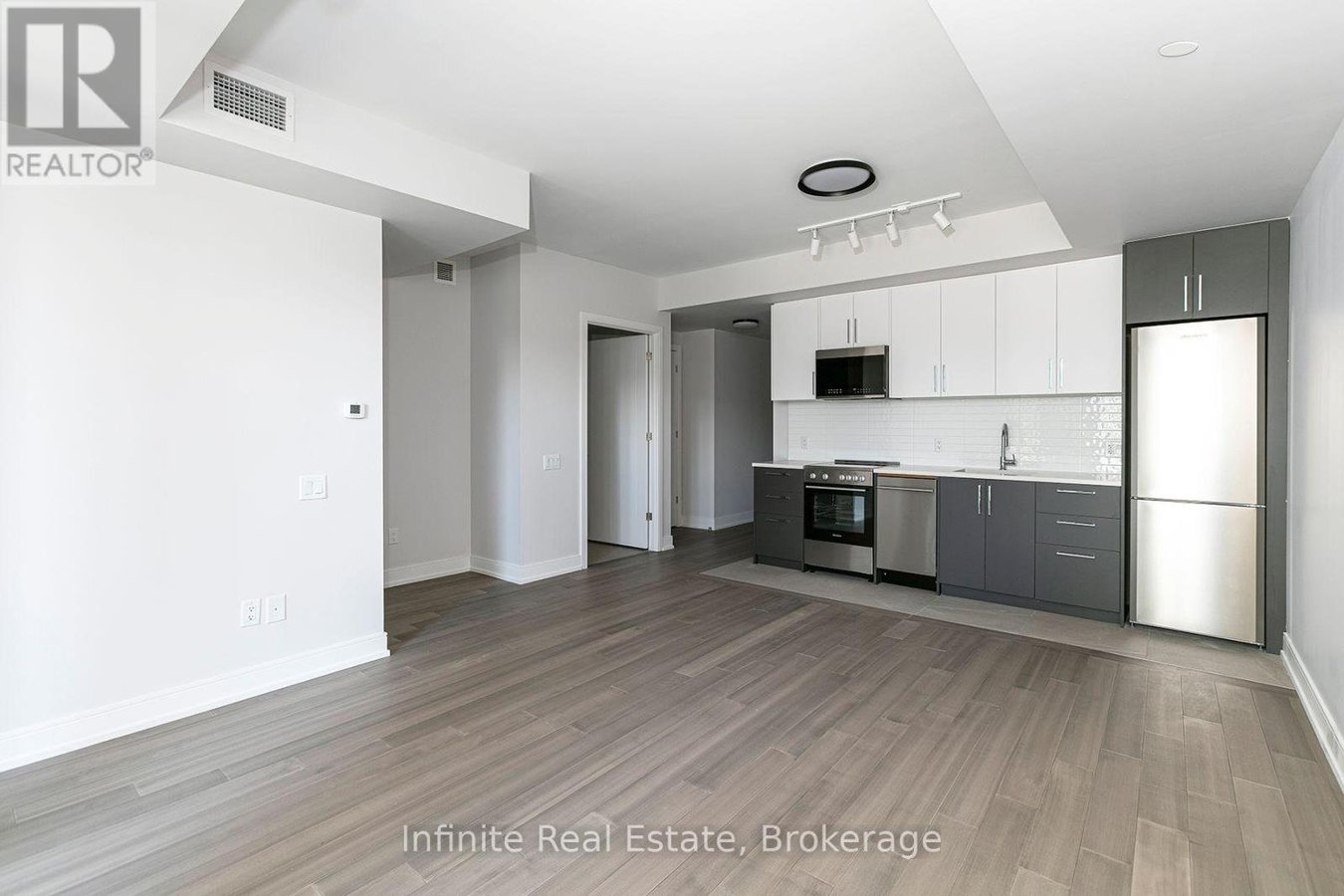 214 - 664 SPADINA AVENUE - Photo 5