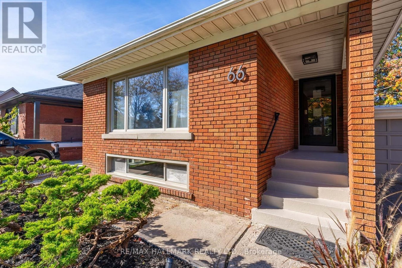 66 FERNCROFT DRIVE - Photo 2