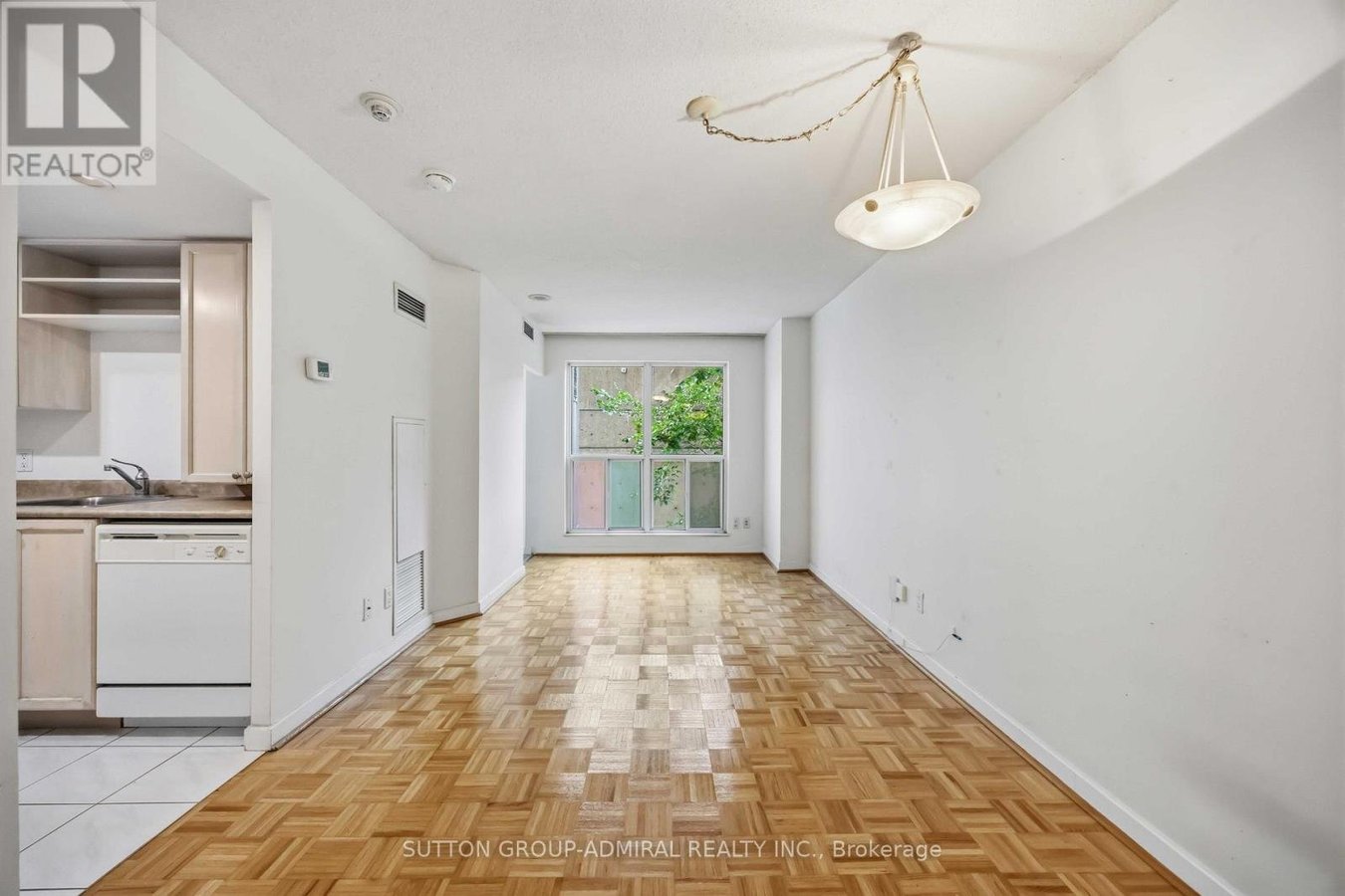 1713 - 8 PARK ROAD - Photo 4