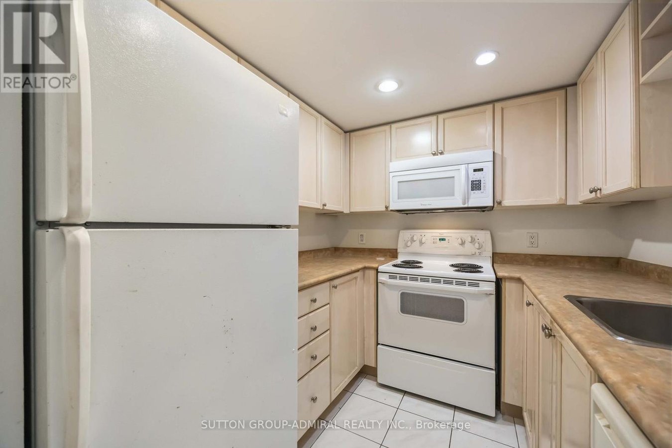 1713 - 8 PARK ROAD - Photo 12