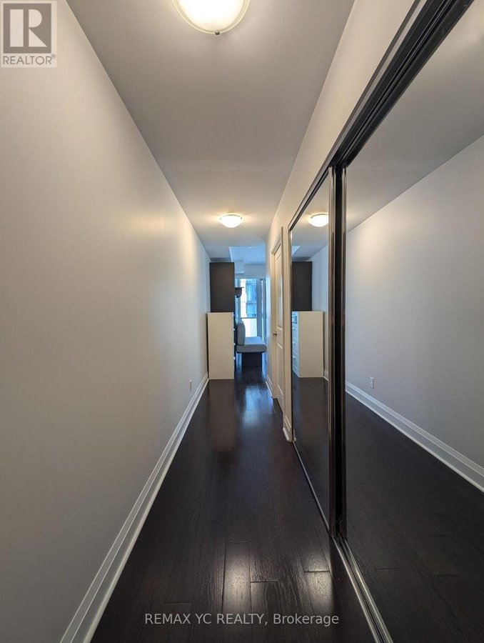 907 - 1080 BAY STREET - Photo 4