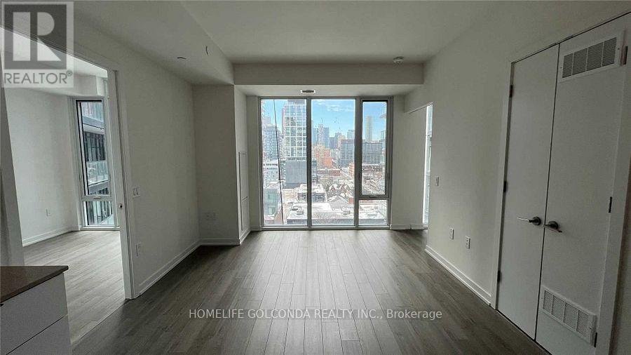 1018 - 50 POWER STREET - Photo 3