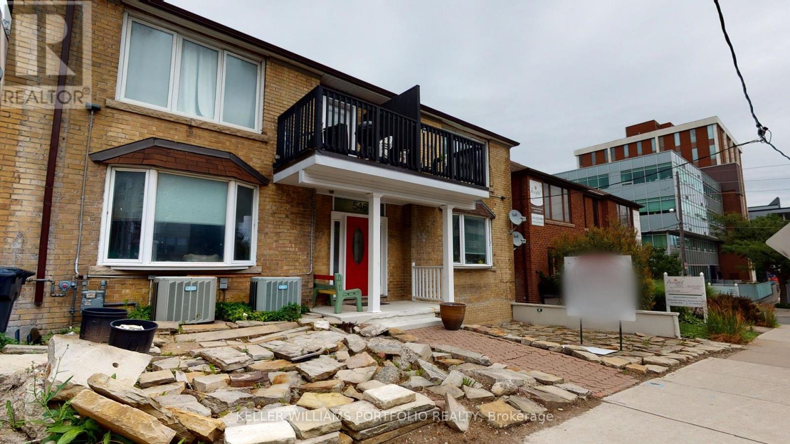 5 - 546 EGLINTON AVENUE E - Photo 2