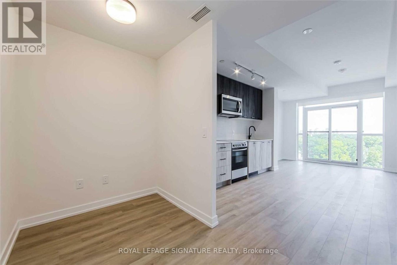 706 - 2300 ST CLAIR AVENUE W - Photo 4