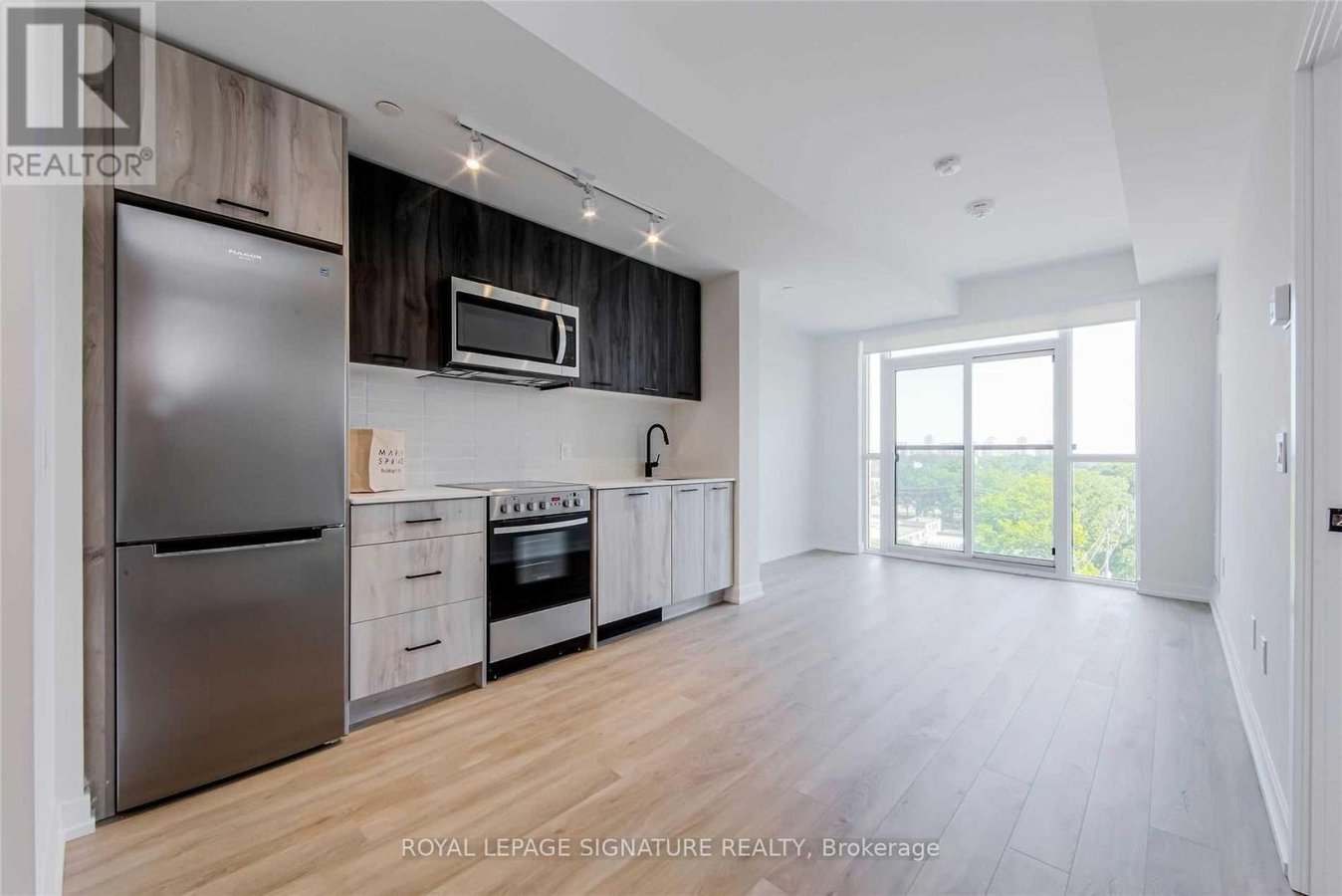 706 - 2300 ST CLAIR AVENUE W - Photo 5