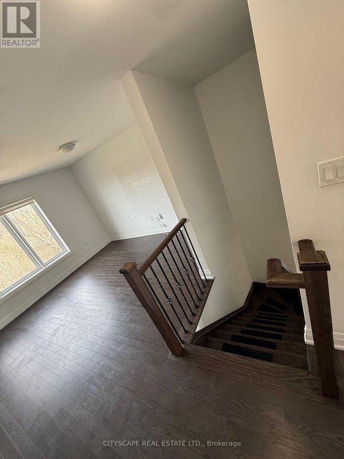 2 - 37 WILD ROSE GARDENS - Photo 2