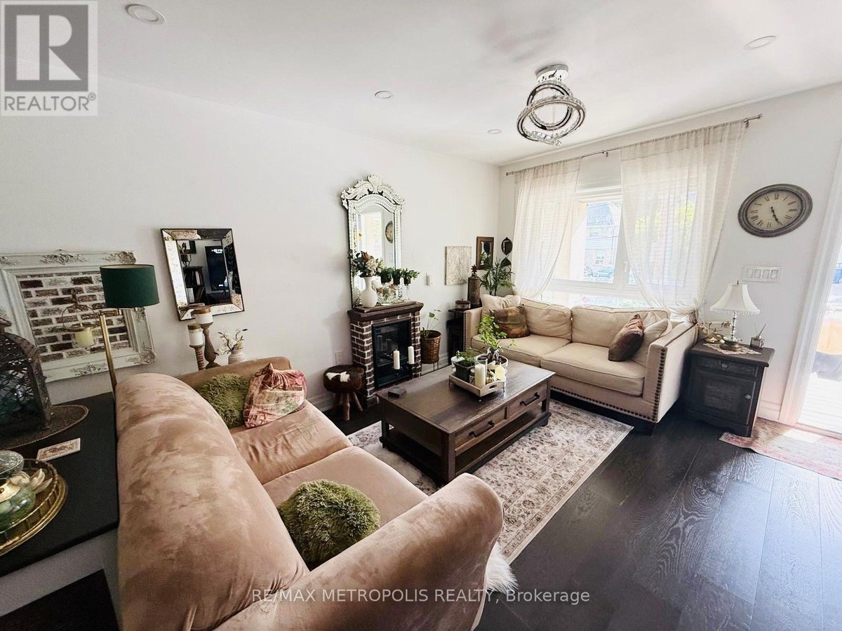 MAIN & UPPER - 383 COXWELL AVENUE - Photo 11
