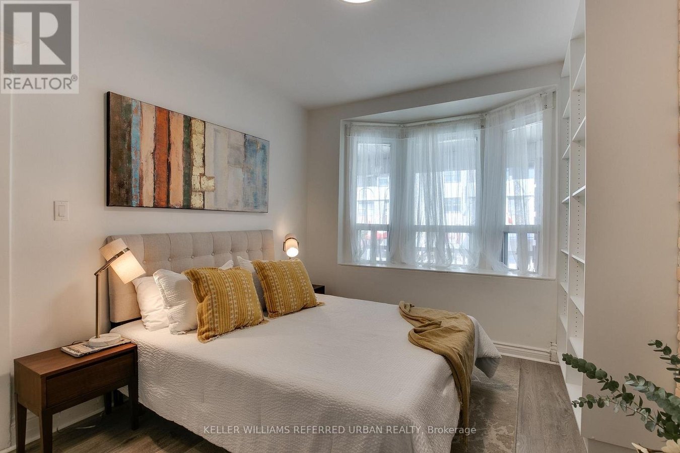 MAIN - 17 WADE AVENUE - Photo 3