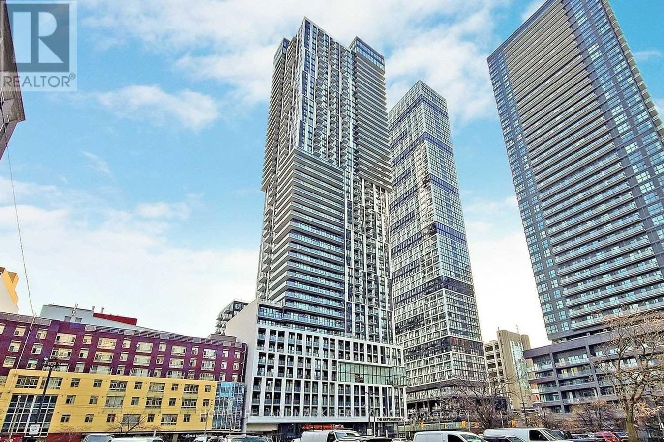 739 - 251 JARVIS STREET - Photo 1